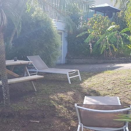 Studio Moderne Climatise Avec Jardin, Plage A Pied Le Diamant Exterior foto